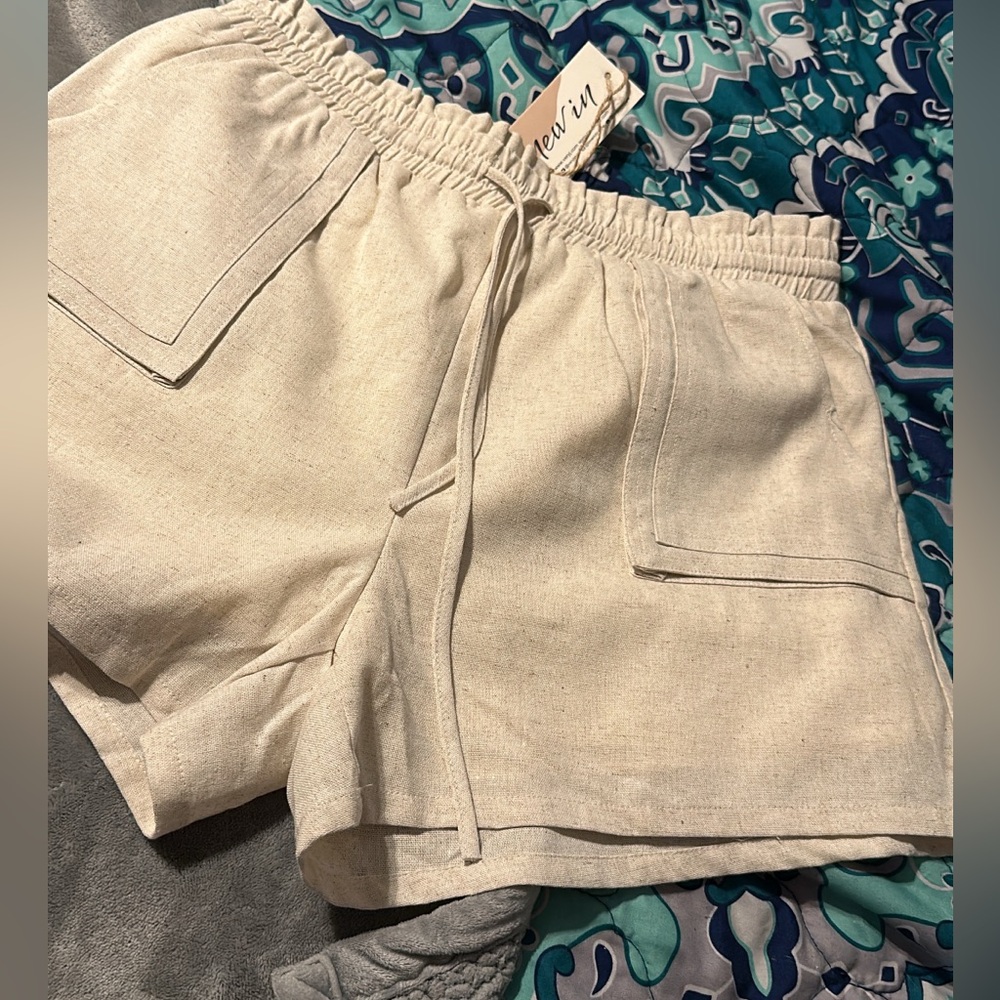 NEW linen shorts